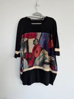 Black Floral-Print 3/4 Sleeve Tunic with Cream Contrast